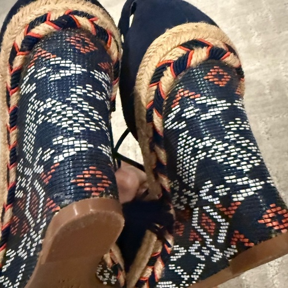 CAbi Blue Wedge Sandals with Geometric Print - Picture 5 of 11